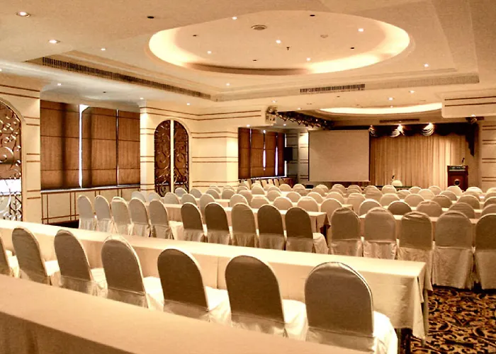 Royal Benja - Big Rooms, Family Friendly Hotel 4*