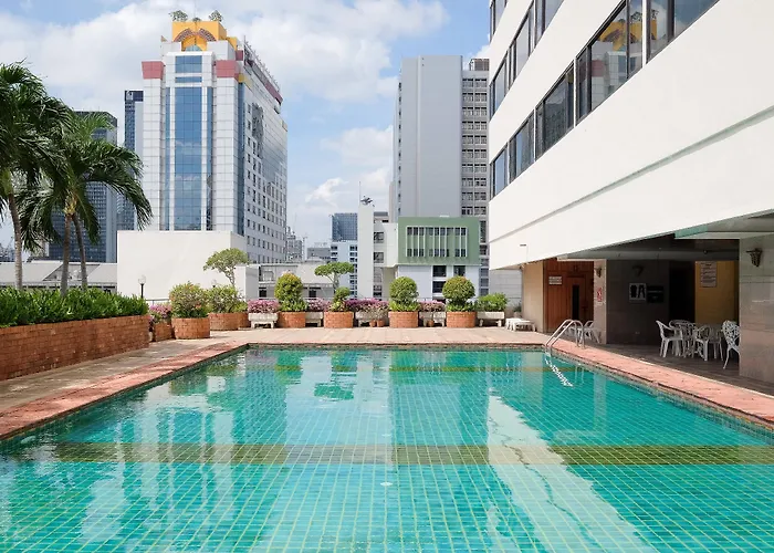 Royal Benja - Big Rooms, Family Friendly Hotel 4*
