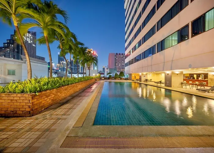 Royal Benja - Big Rooms, Family Friendly 4* Bangkok