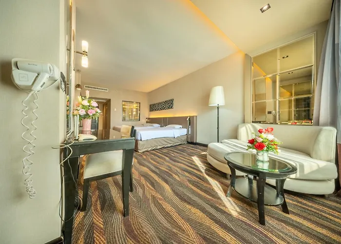 Royal Benja - Big Rooms, Family Friendly Hotel 4*