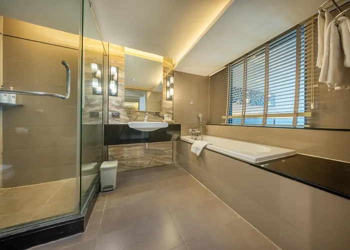 Hotel Royal Benja - Big Rooms, Family Friendly Bangkok