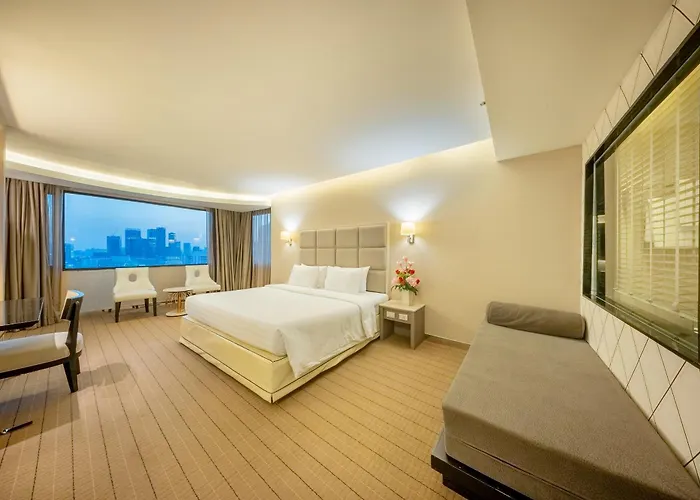 Royal Benja - Big Rooms, Family Friendly Bangkok
