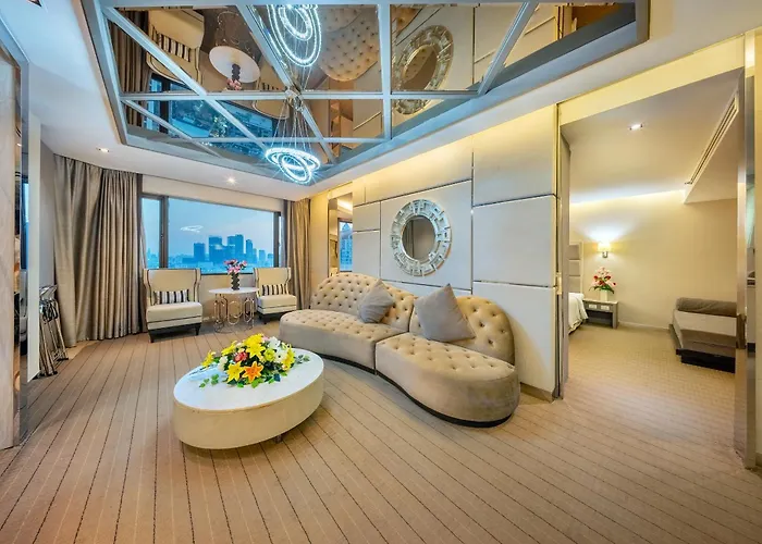 Royal Benja - Big Rooms, Family Friendly 4* Bangkok