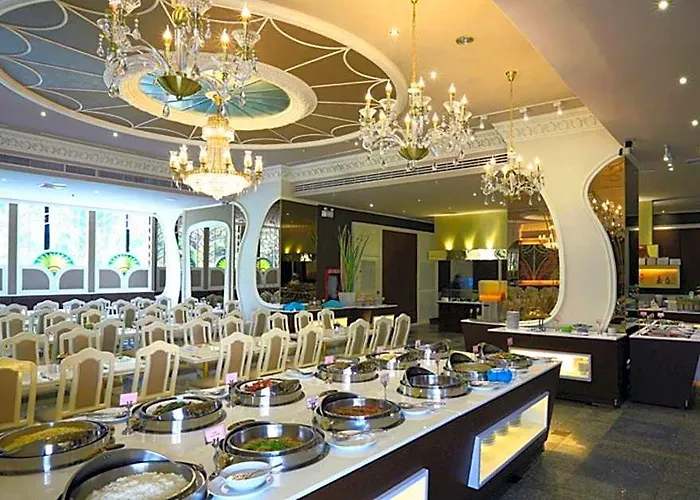 Royal Benja - Big Rooms, Family Friendly