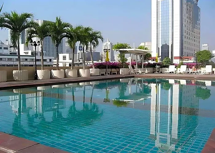 Royal Benja - Big Rooms, Family Friendly Hotel Bangkok